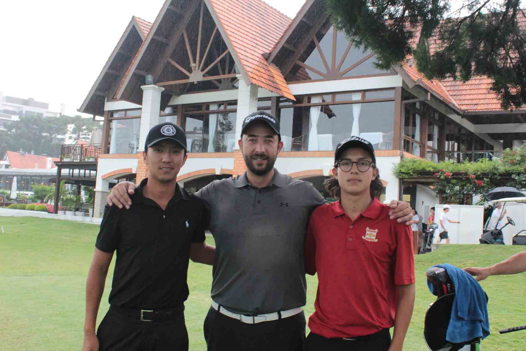 Campeões da primeira etapa do 71º Aberto de Golf Cidade de Curitiba