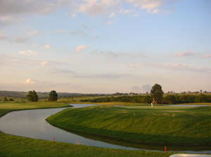 Federação promove aulas gratuitas de golfe em Itirapina durante Aberto do Broa