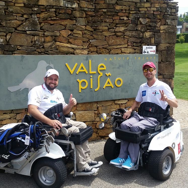 Evandro Bonocchi e Matheus Sampei participaram do torneio de golfe adaptado no Clube de Golfe Vale Pisão, em Portugal