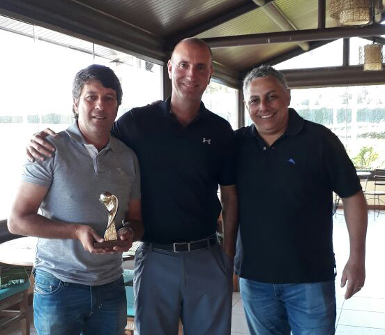 Campeões da 34ª Taça Associação Paulista de Golfe (APG) no Vila da Mata