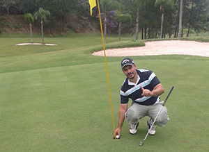 Igor Rizzo faz seu primeiro hole in one com apenas dois meses de golfe