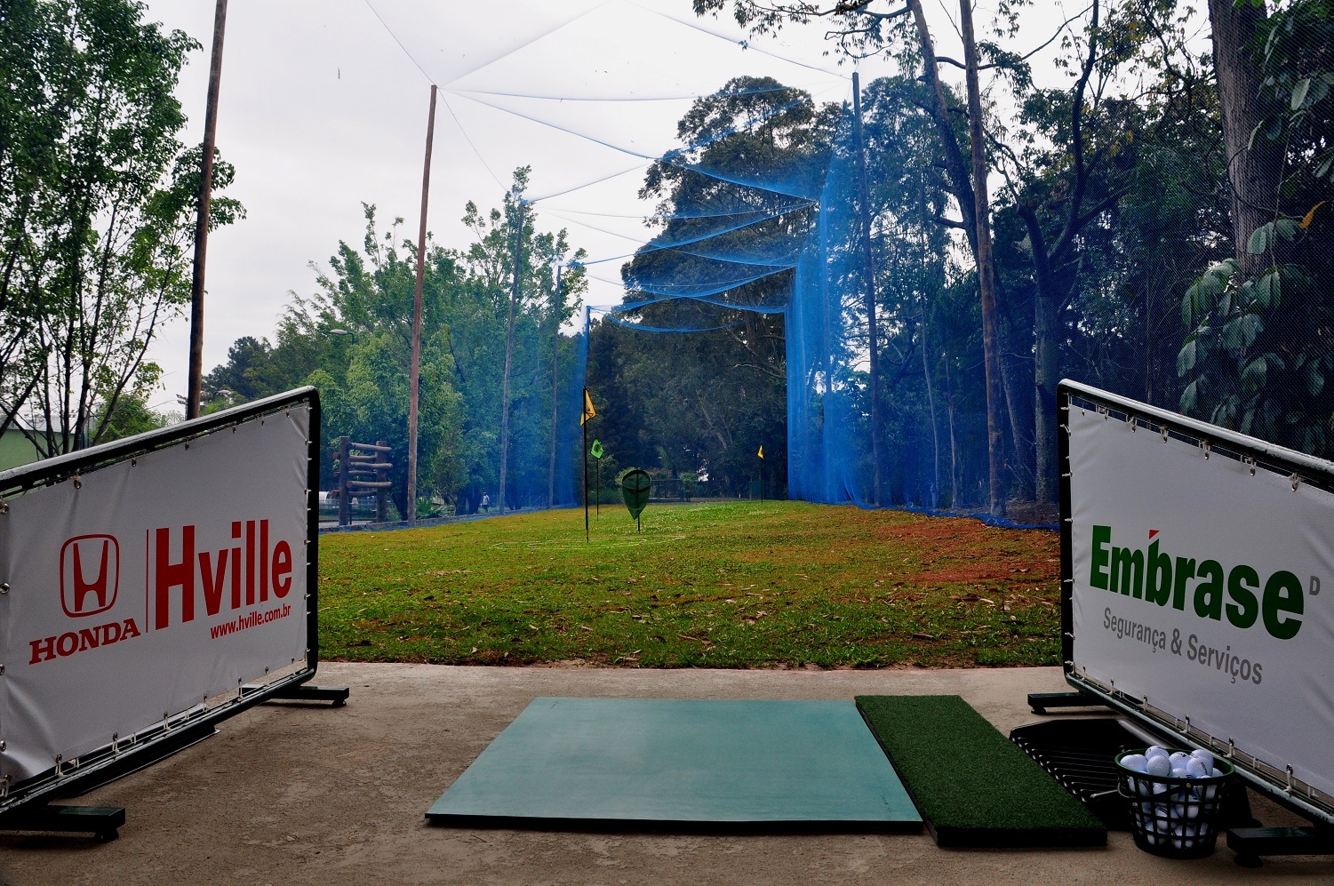 Alphaville Tênis Clube comemora aniversário com golfe