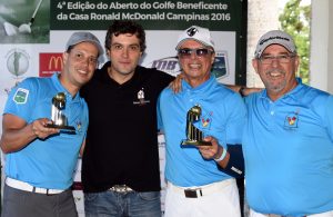 Ricardo Reis e Antonio-Polverine com Fernando Figueiredo e Joaquim Fonseca Foto: Thais Pastor/F2 Comunicação 