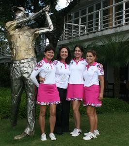Jogadoras do Terras de São José, que lidera a segunda categoria