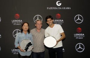 Campeoes Scratch Silvia Nishi Uyeda e Eduardo Costa com Joao Lerosa Foto: Thais Pastor/F2 Comunicação