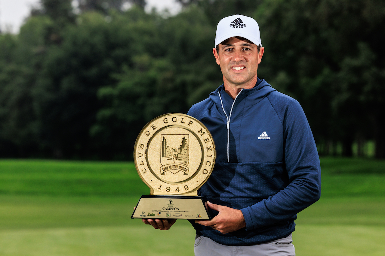 Alexandre Rocha é campeão do Club de Golf México Invitational