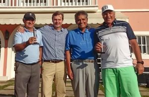 Equipe do Guarujá, campeã da etapa e no individual, com Soren Thorgaard de calça bege, capitao do São Francisco