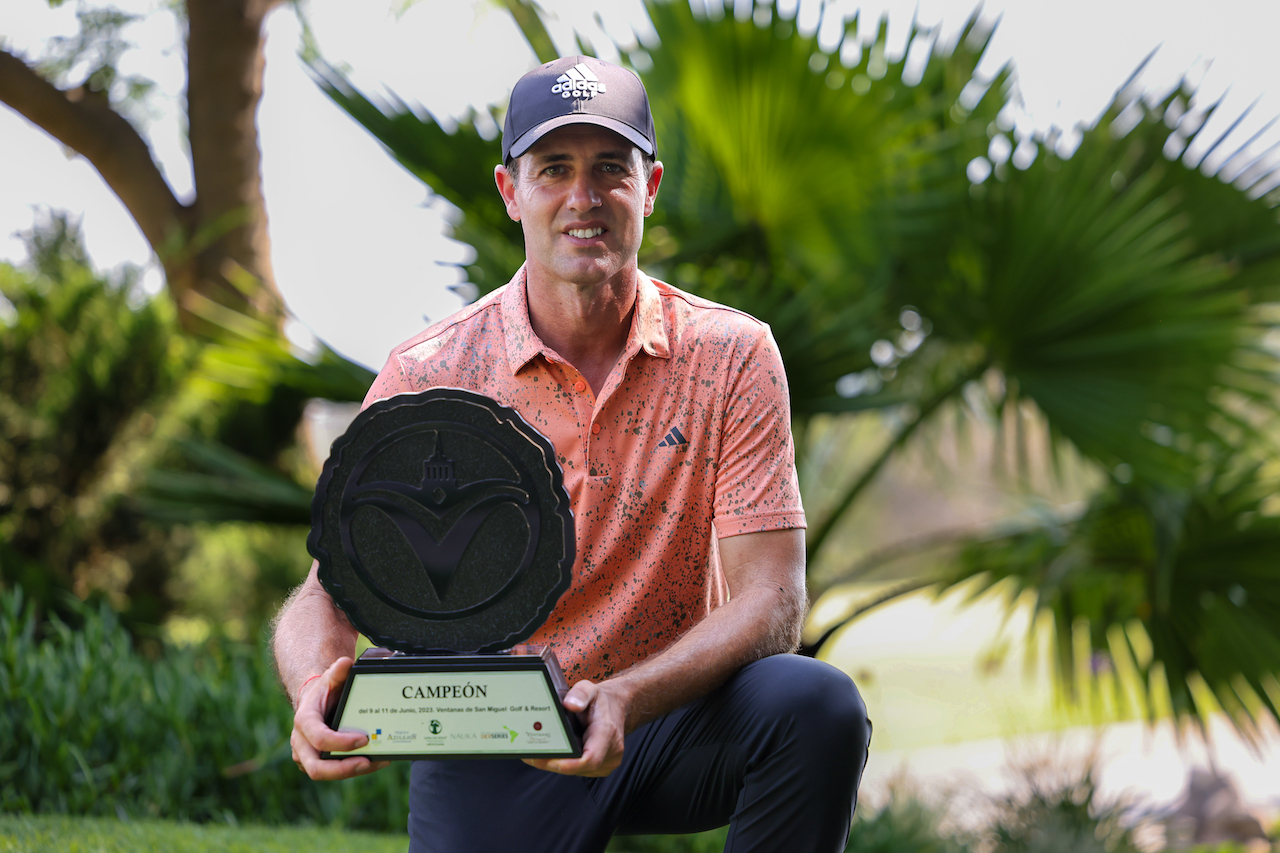 Alexandre Rocha é Campeão do IV ProAm Ventanas de San Miguel, no México