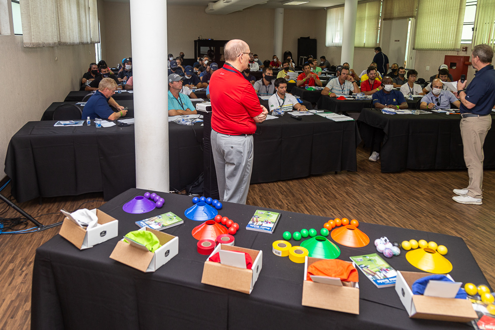 Começou hoje o “Curso formação de Treinamento de Base” no Honda Golf Center