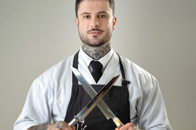 Chef Allan Beckmann conquista 2º lugar no Campeonato Mundial de Sushi 2026, em Tóquio