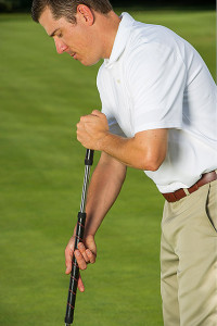 PERMITTED: With this long putter, the player is not anchoring because neither the club, the hands nor the forearms are directly in contact with the body.